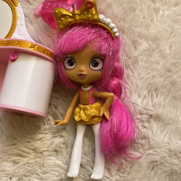 Shopkins Shoppies Shoppie Doll Lippy Lulu’s beauty boutique - Picture 2 of 6